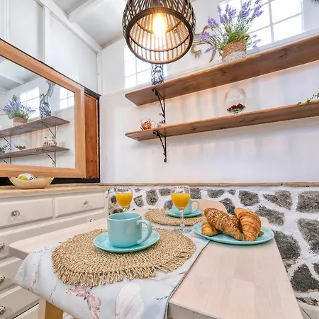El Geranio Shared Pool And Fast Wifi Apartamento *